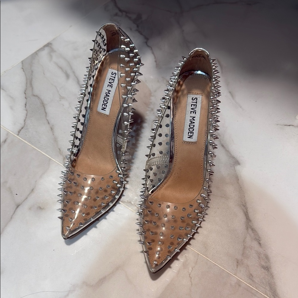 Steve Madden Silver Studded Women's Shoes size 6.5